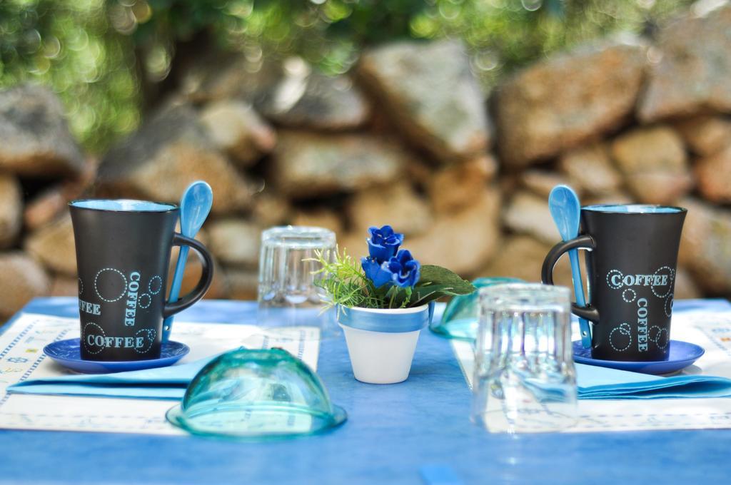 Bed & Breakfast Yin & Yang San Pantaleo Oda fotoğraf