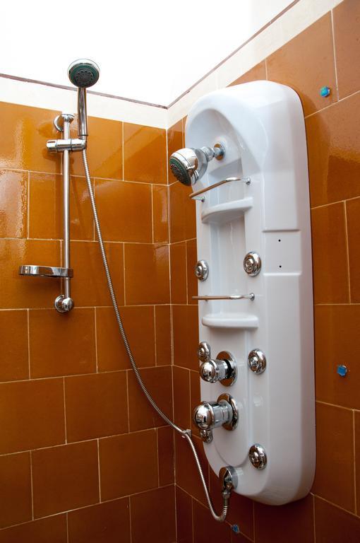 Bed & Breakfast Yin & Yang San Pantaleo Dış mekan fotoğraf