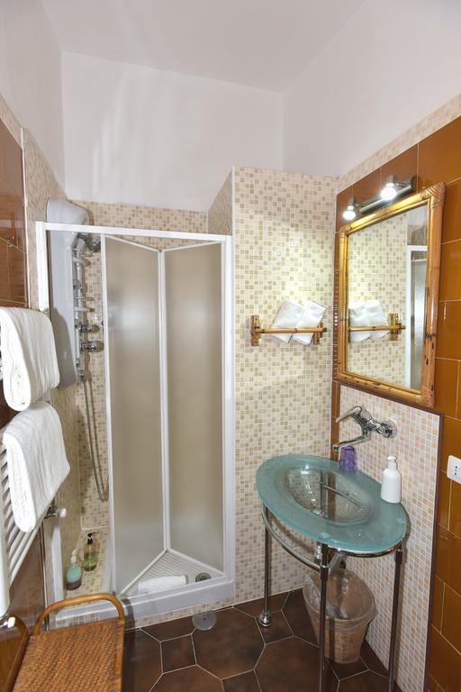 Bed & Breakfast Yin & Yang San Pantaleo Dış mekan fotoğraf