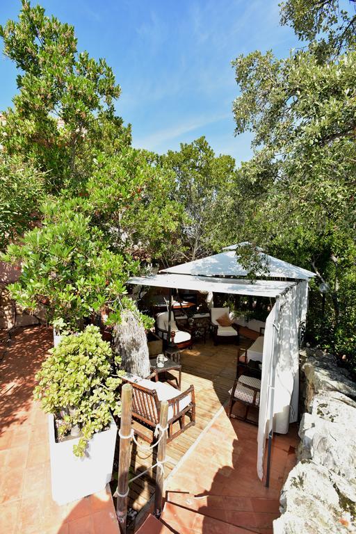 Bed & Breakfast Yin & Yang San Pantaleo Dış mekan fotoğraf