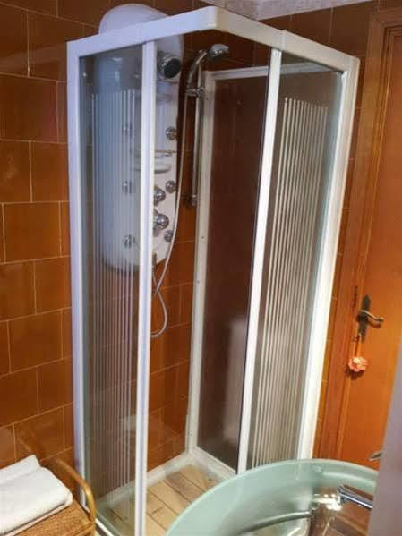 Bed & Breakfast Yin & Yang San Pantaleo Dış mekan fotoğraf
